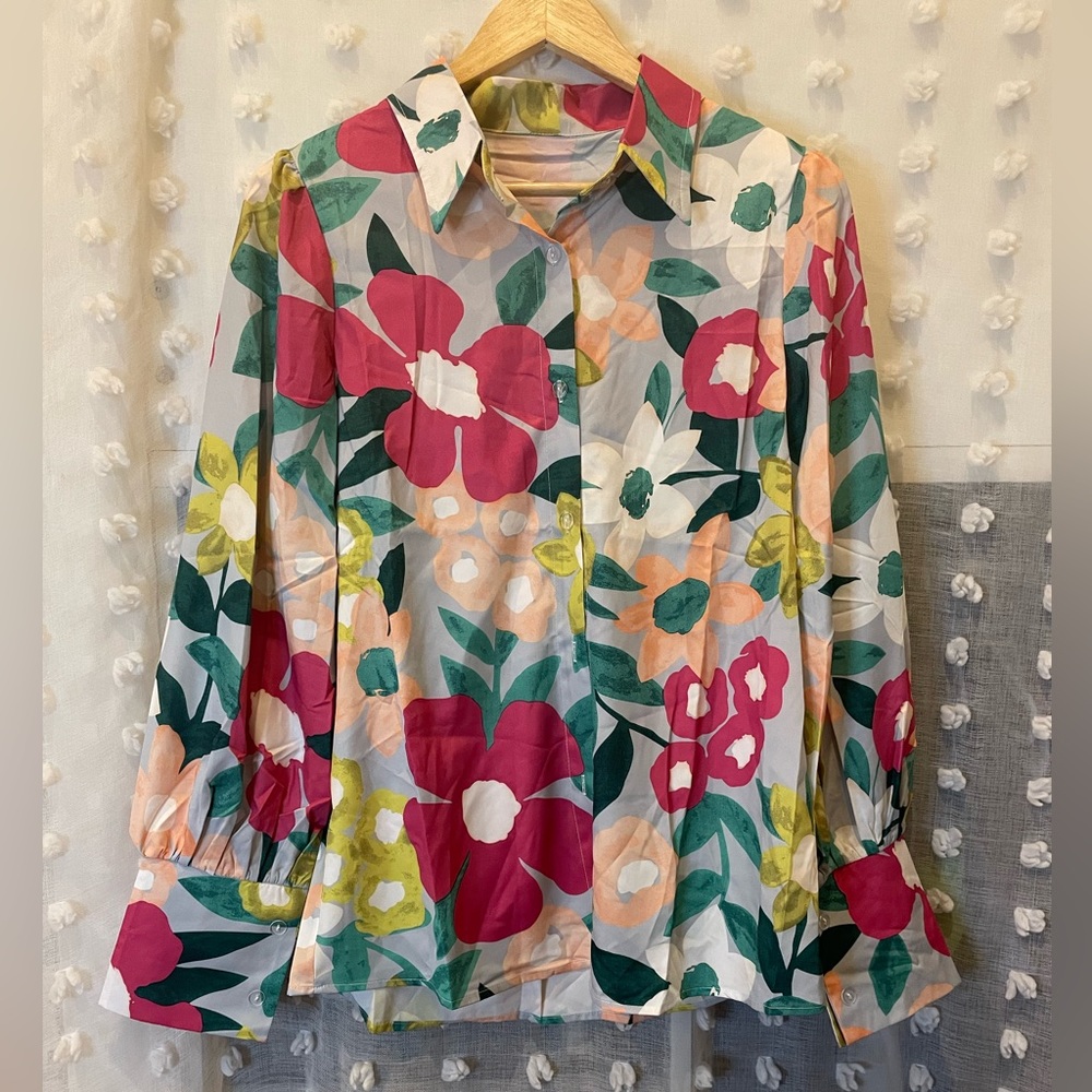 No brand floral button down long sleeve shirt sz Large